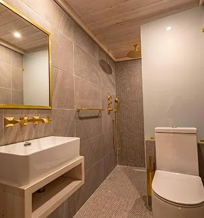 Beautiful With A Gorgeous View ! Apartment *